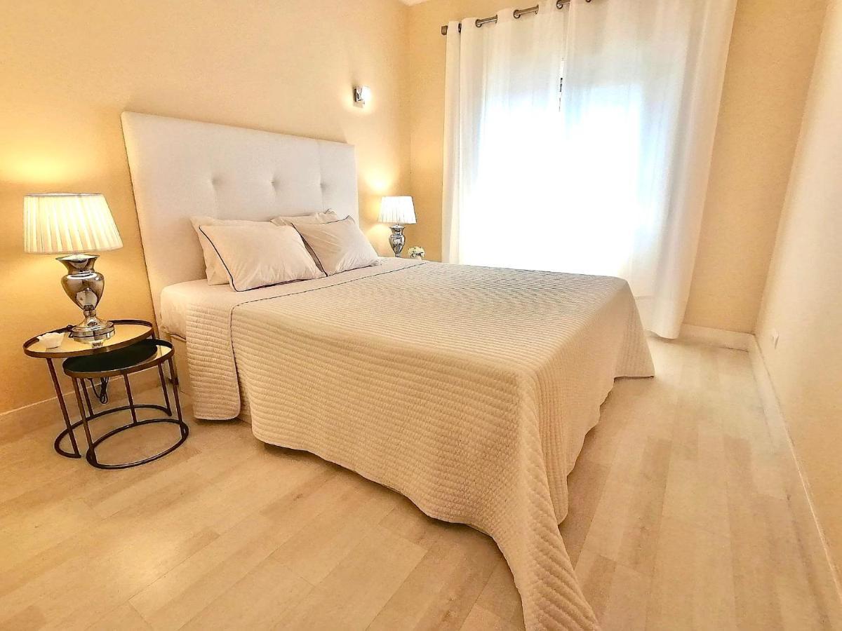 Beachfront Seaview Litoralmar Apt, Fast Wifi, Airco, Pool, Private Parking ปอร์ติเมา ภายนอก รูปภาพ